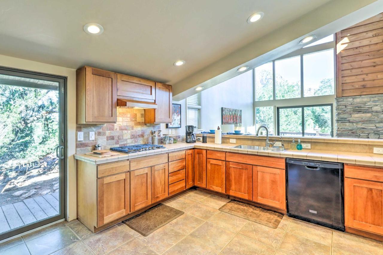 Bright Sedona Home With Deck And Mountain Views! Dış mekan fotoğraf